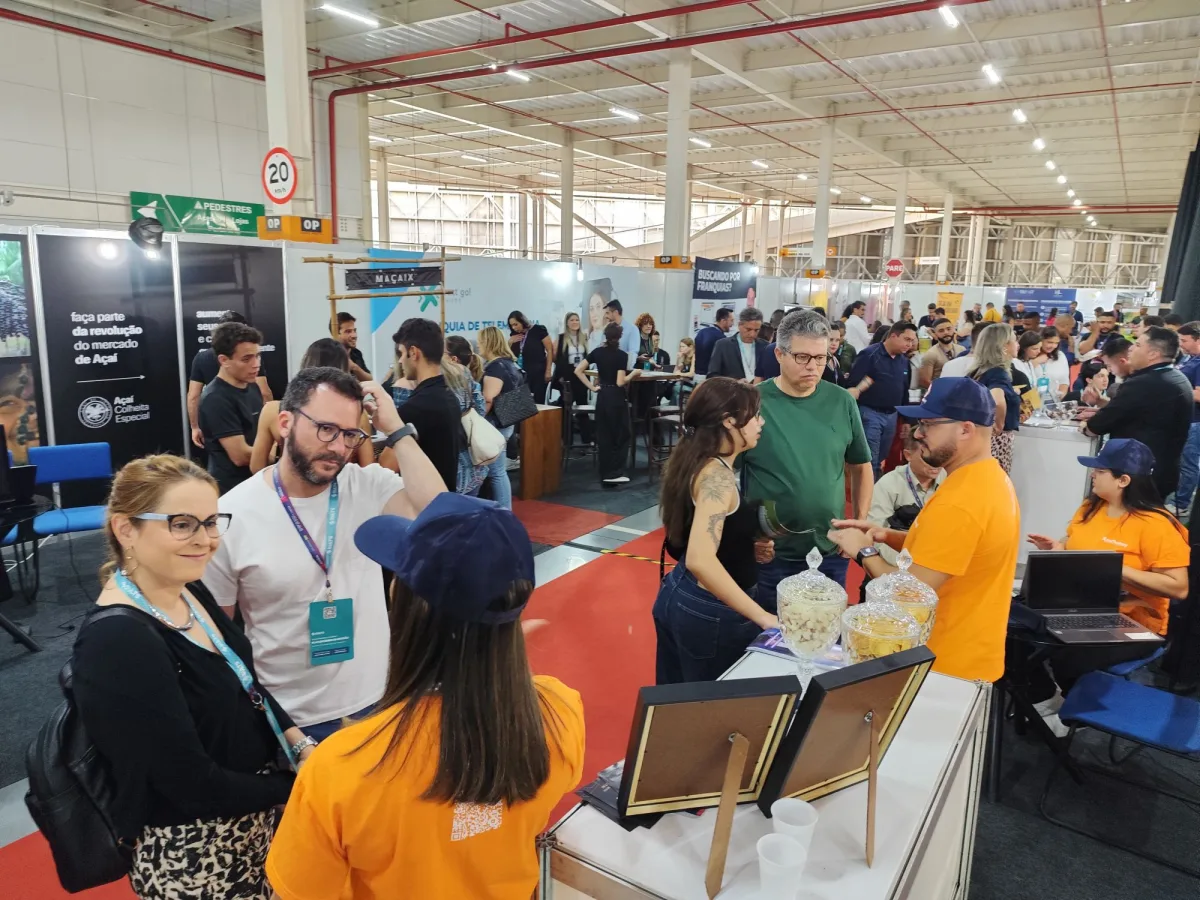 Feira da Franquia Curitiba 2026 traz mais de 100 opções de negócios para quem quer empreender ou investir