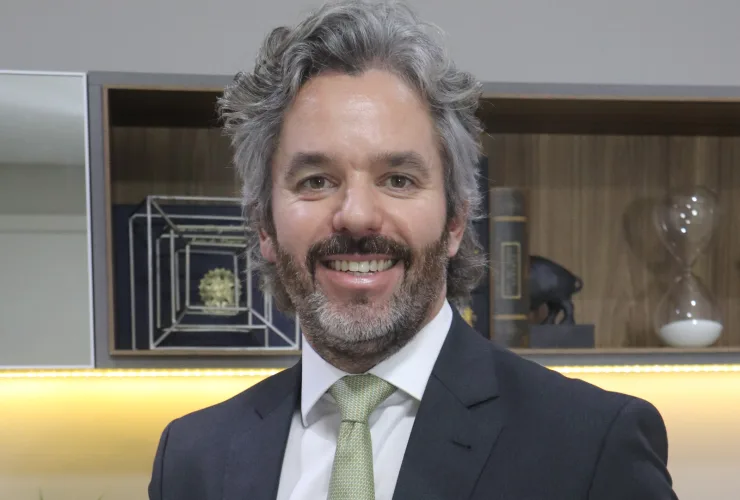 David Mello, advogado previdenciário, explica quando ansiedade, depressão e burnout podem gerar benefício do INSS