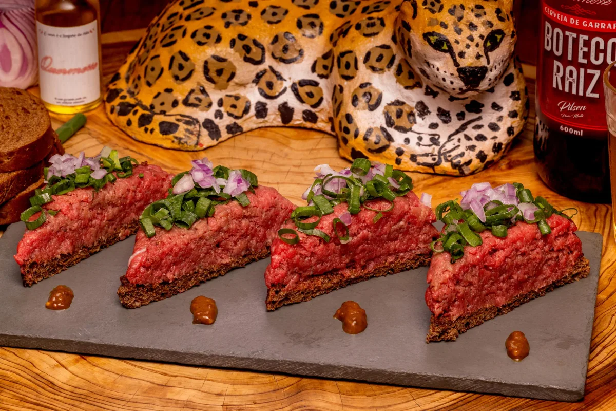 Festival de Carne de Onça chega à 10ª edição em Curitiba com prato a R$ 29