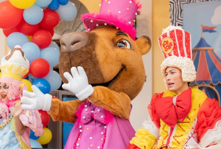 Mascote Capinista na programação de Dia das Crianças do Shopping Estação em Curitiba