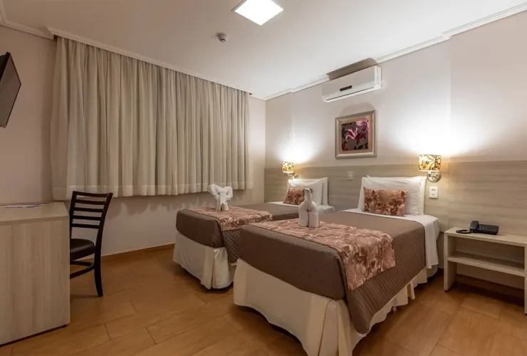 Apartamento Duplo Superior do Tarobá Hotel, no Centro de Foz do Iguaçu