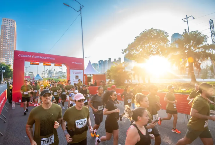 Santander Track&Field Run Series no ParkShoppingBarigüi em Curitiba