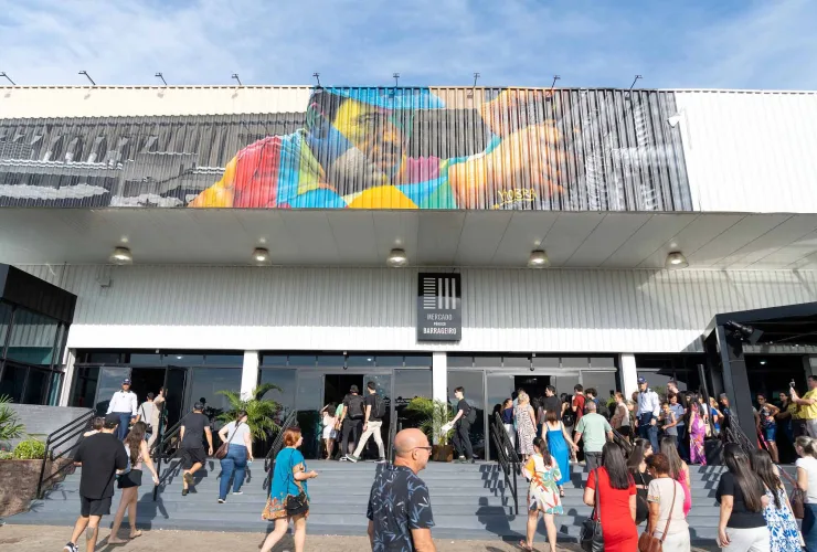 Entrada do Mercado Público Barrageiro em Foz do Iguaçu