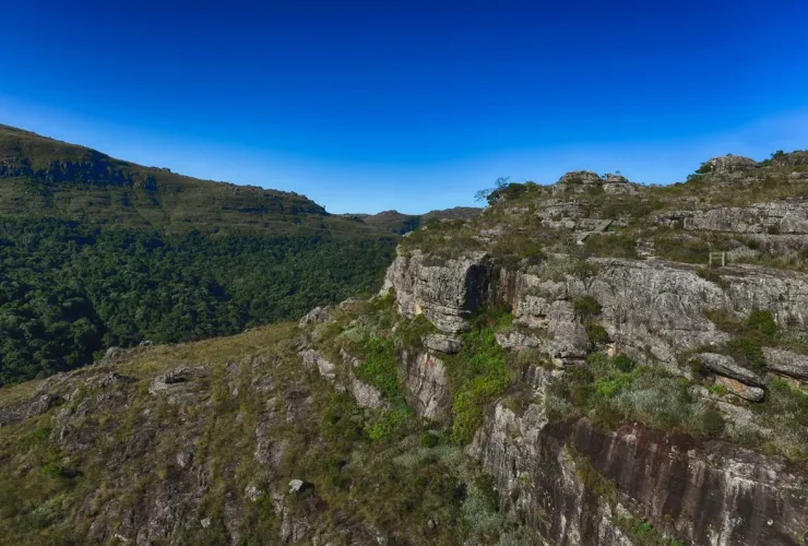 Vista do Cânion Guartelá, no Parque Estadual do Guartelá, em Tibagi